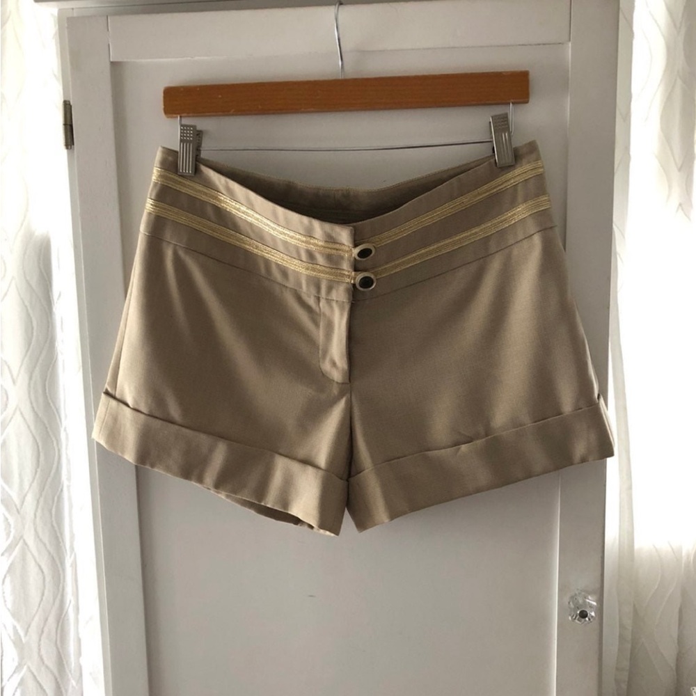 Arden B beige with gold piping Short size 6 juniors